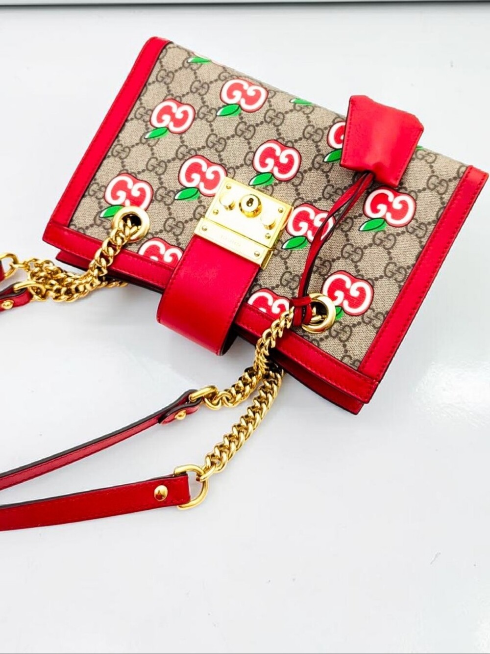 Gucci Limited Edition Padlock Small GG Supreme Apple Bag Shoulder Bag - Picture 11 of 14